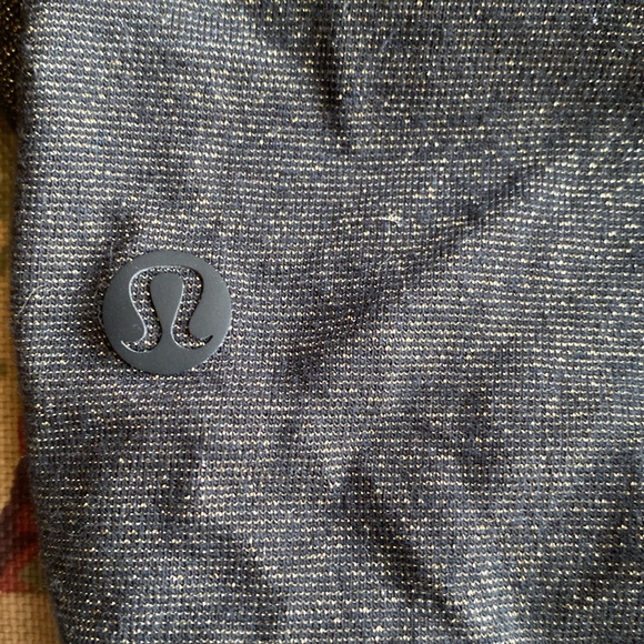 Lululemon gold shimmer knot front tee Size 8 - Picture 4 of 4